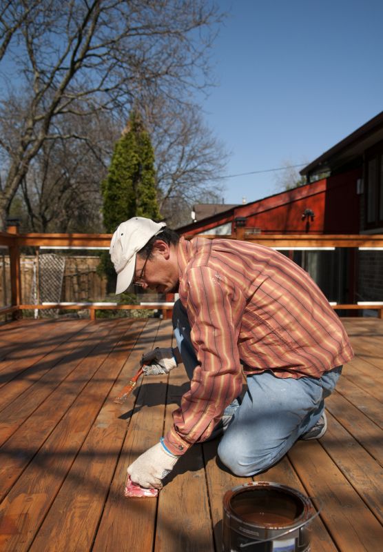 Deck Staining & Sealing