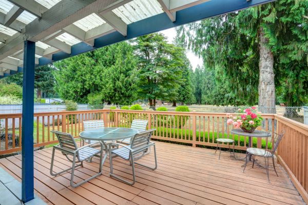 Deck Carpentry Service in Bentonville